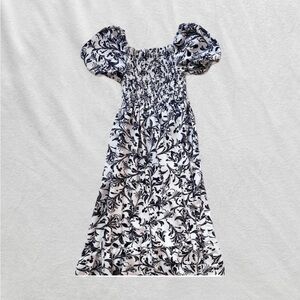white and black paisley floral puff sleeve smocked dress